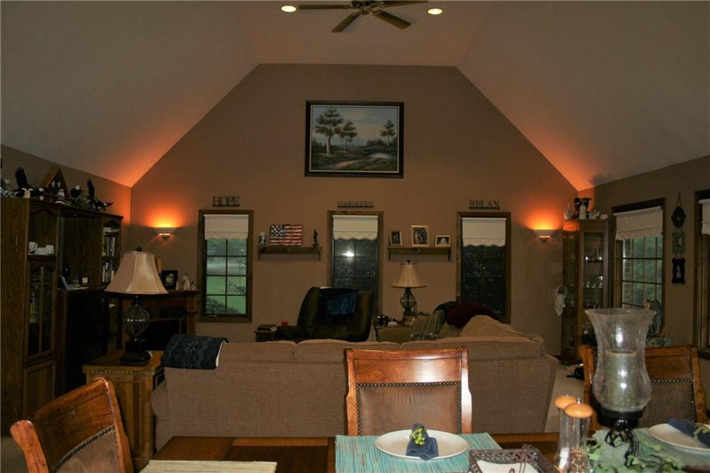 9134 Grandview Road Columbus, IN 47201 - Photo 8 of 44