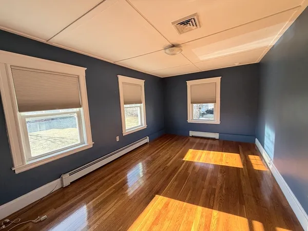 $3,000 | 9 Hollis Street, Unit B, Milton, MA 02186