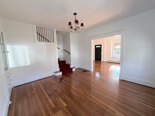 $3,000 | 9 Hollis Street, Unit B, Milton, MA 02186