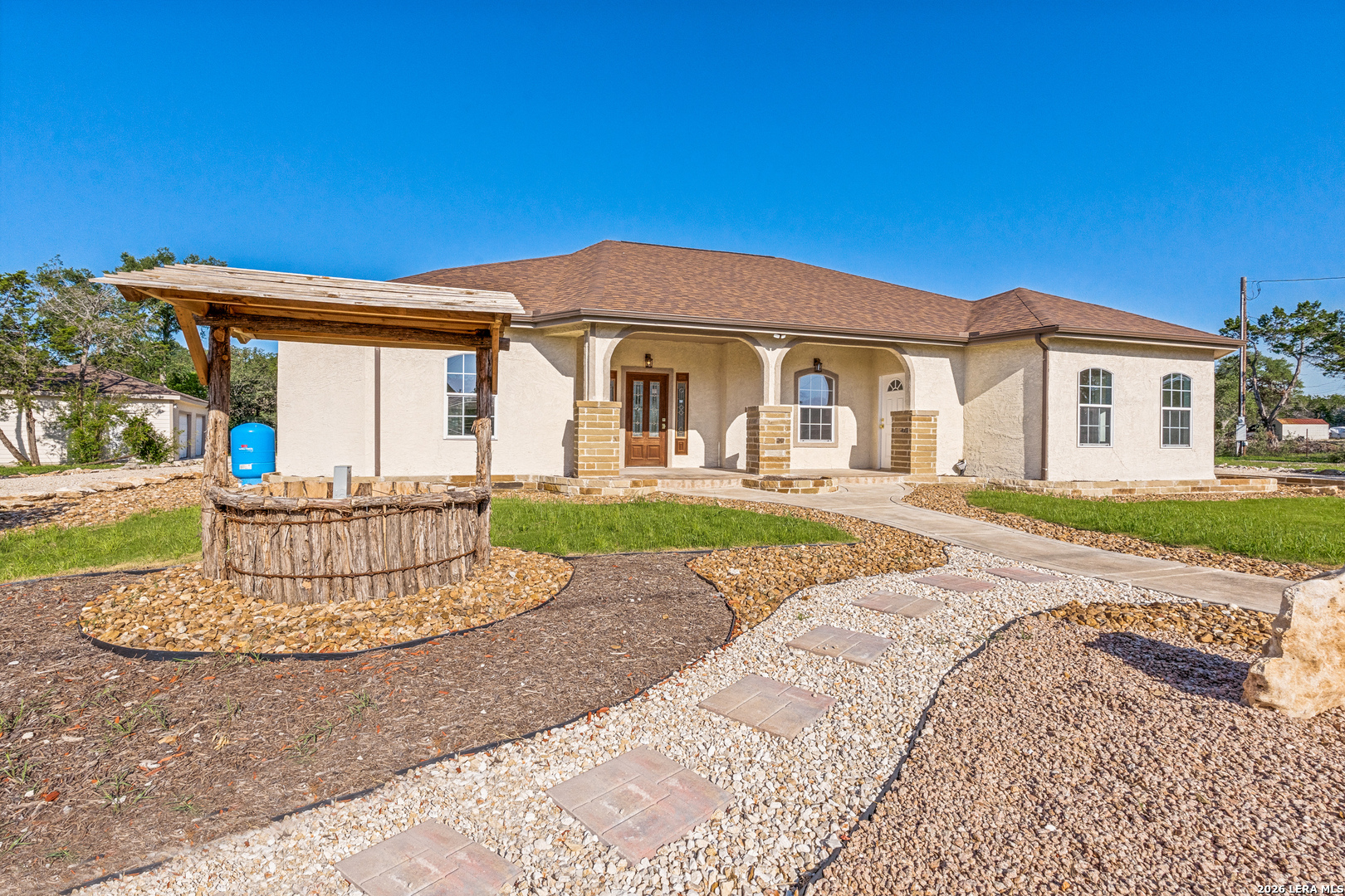 72 Jana Lane Spring Branch, TX 78070 - Photo 2 of 23
