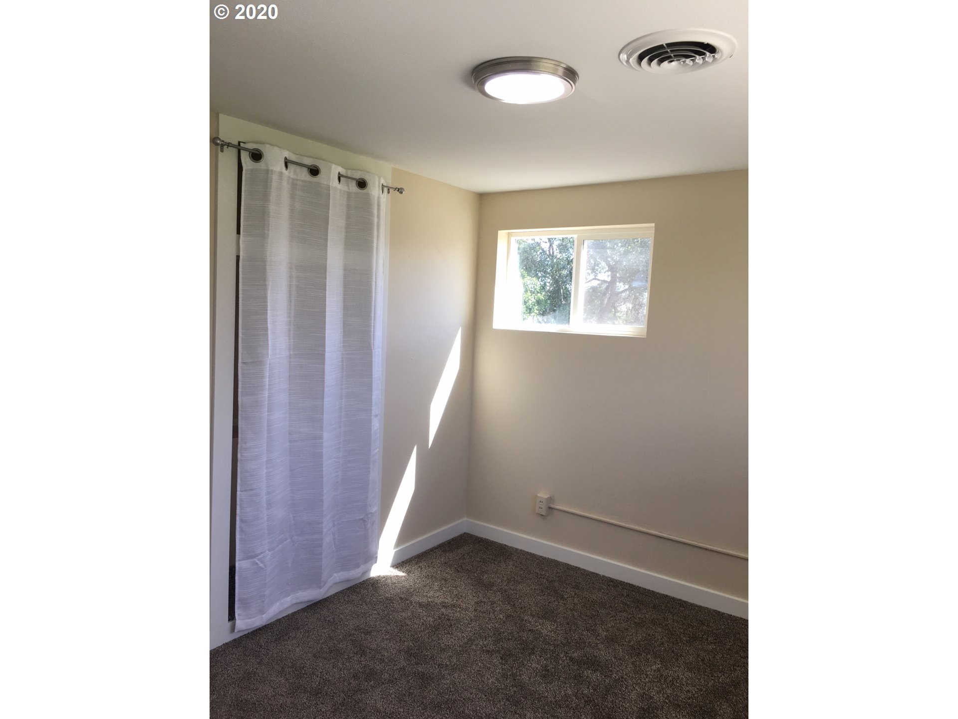 1515 Southwest Hailey Avenue Pendleton, OR 97801 - Photo 16 of 24