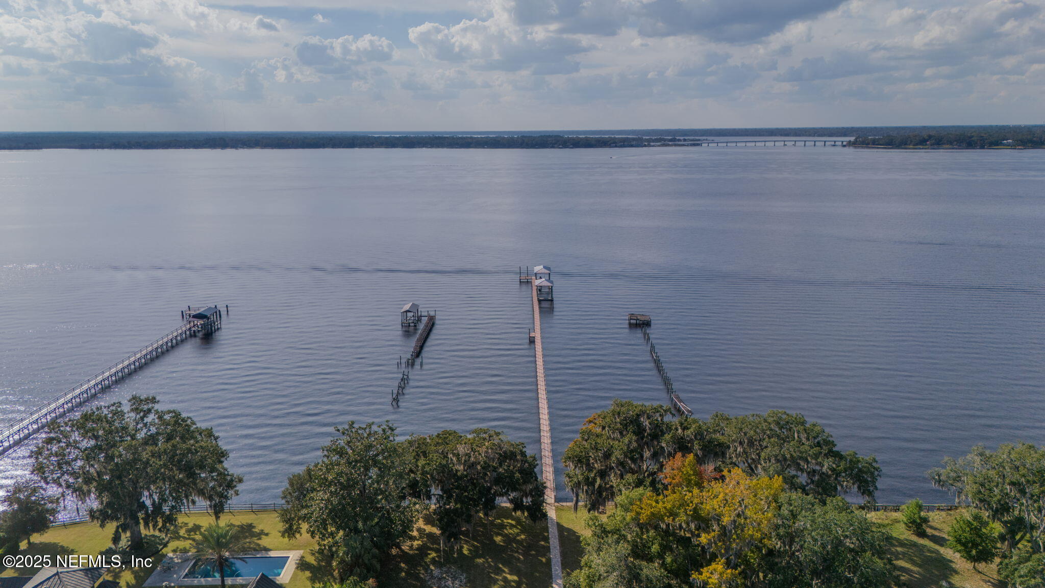 13224 Mandarin Road Jacksonville, FL 32223 - Photo 14 of 36 a bathroom with a shower