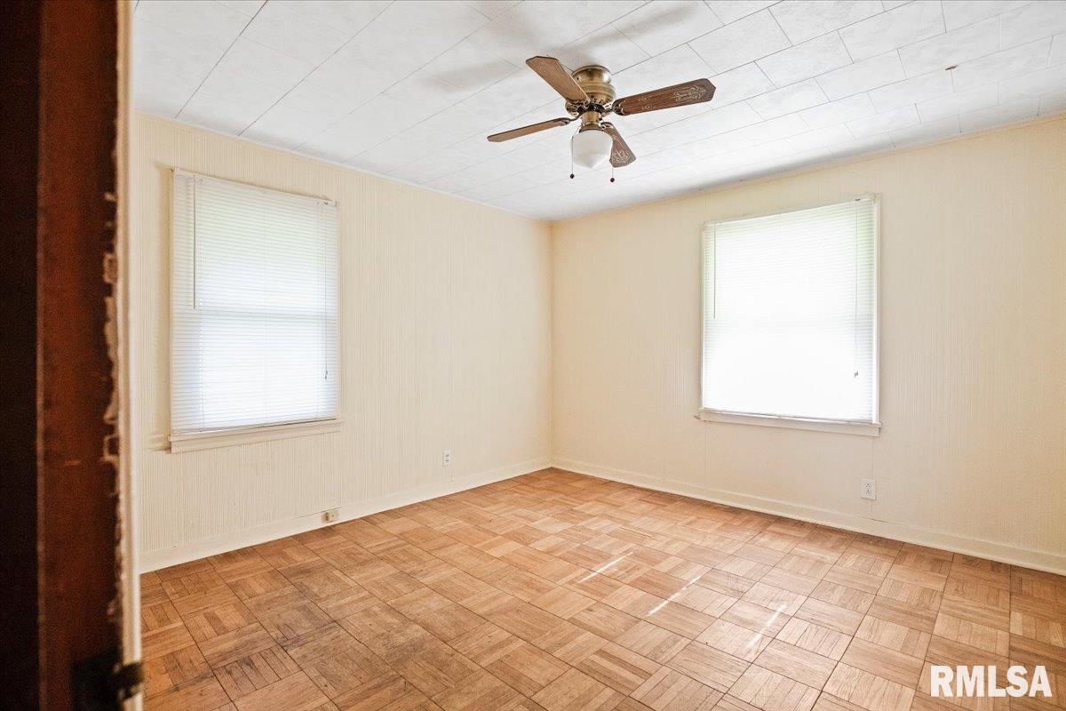 2373 East Keys Avenue Springfield, IL 62702 - Photo 13 of 16