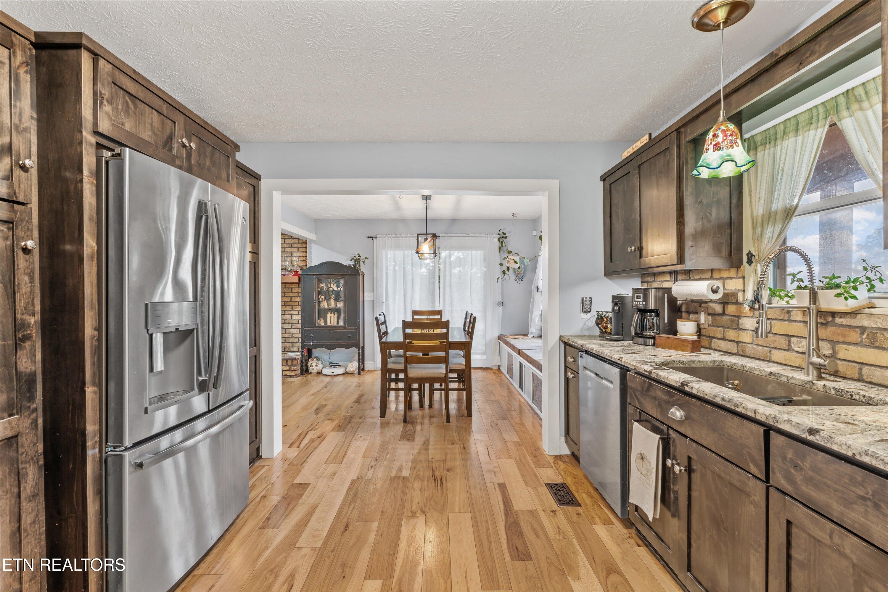 6239 North Trigonia Road Greenback, TN 37742 - Photo 18 of 50 10-6239 N Trigonia Rd 10