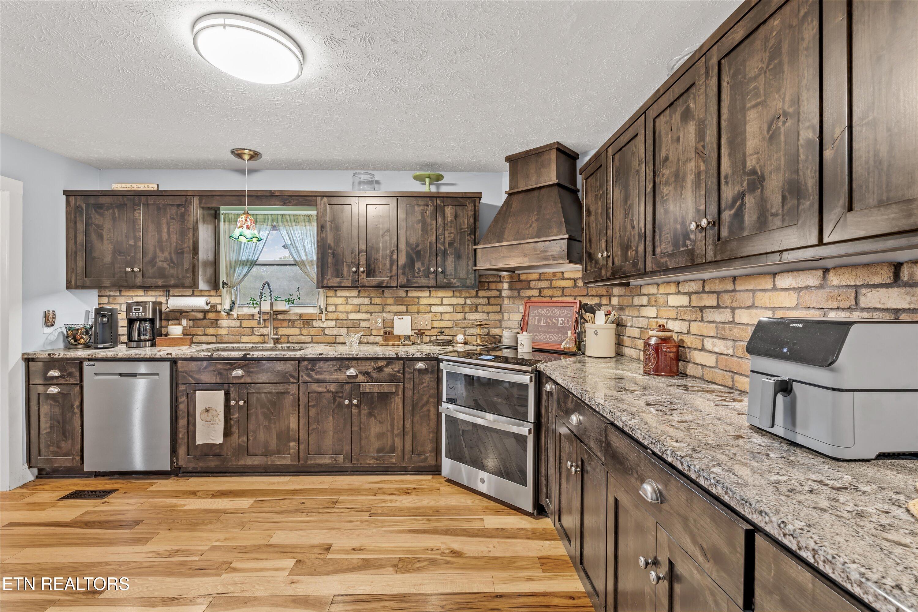 6239 North Trigonia Road Greenback, TN 37742 - Photo 19 of 50 09-6239 N Trigonia Rd 09