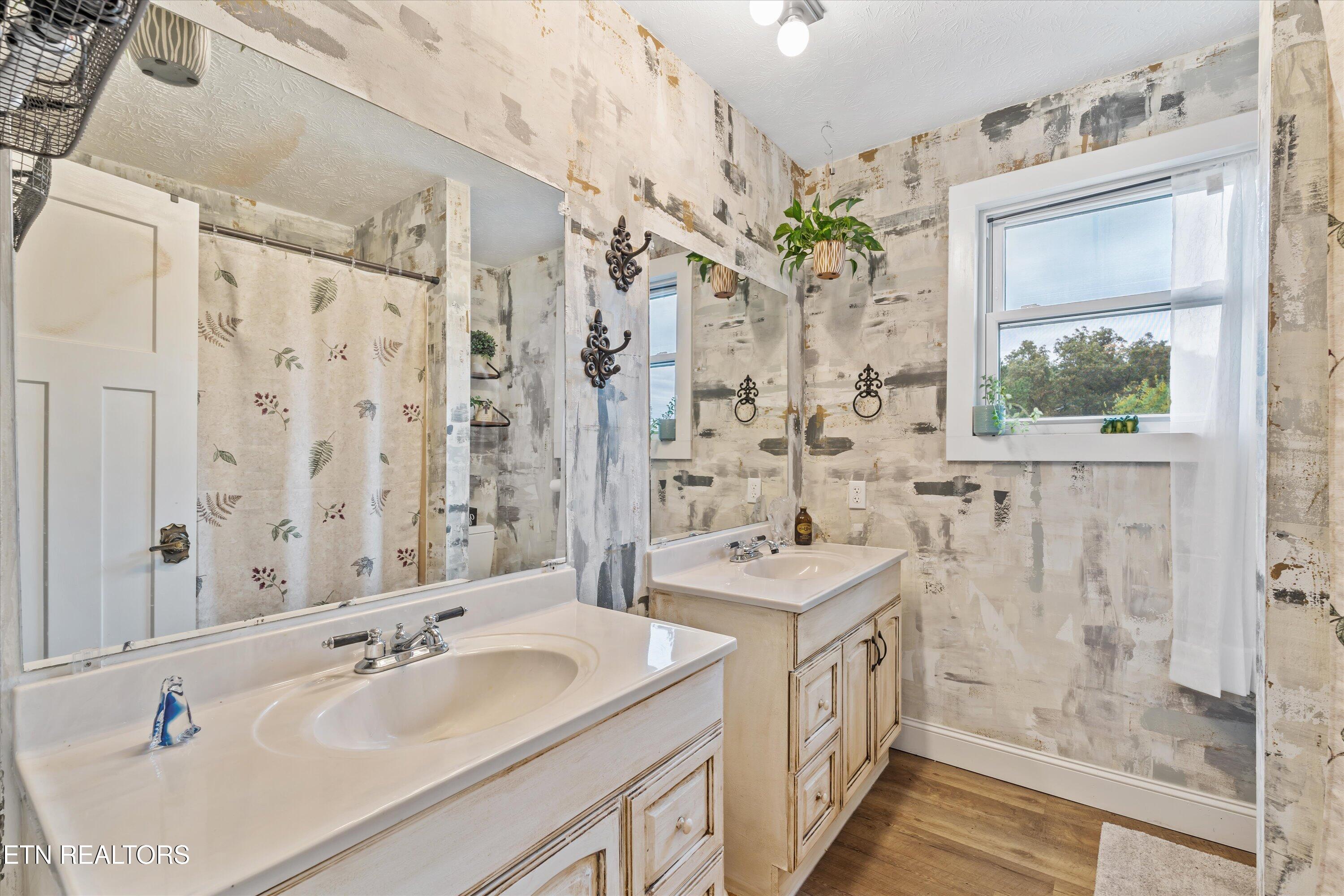 6239 North Trigonia Road Greenback, TN 37742 - Photo 28 of 50 Full Bath Upstairs