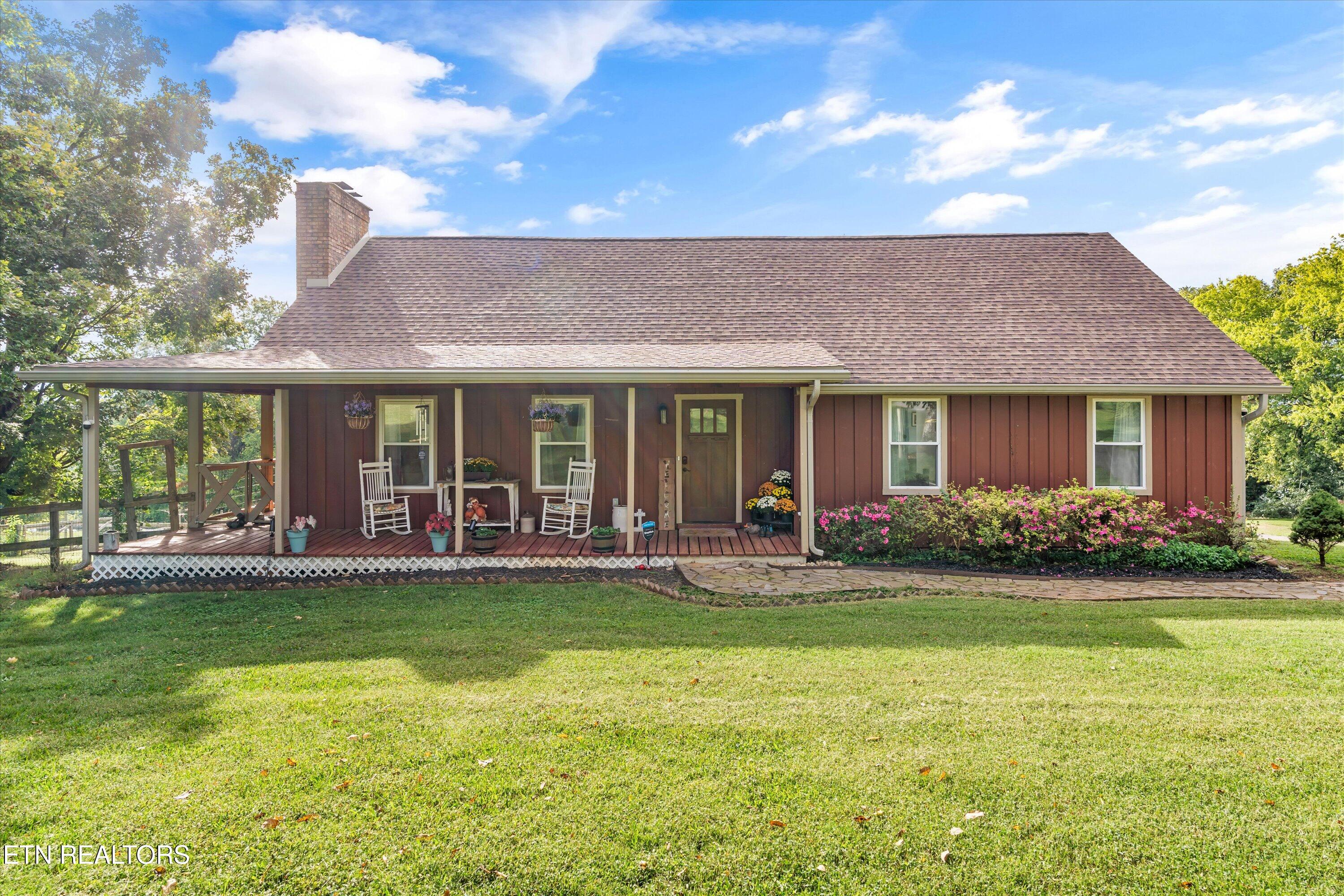 6239 North Trigonia Road Greenback, TN 37742 - Photo 3 of 50 Welcome Home