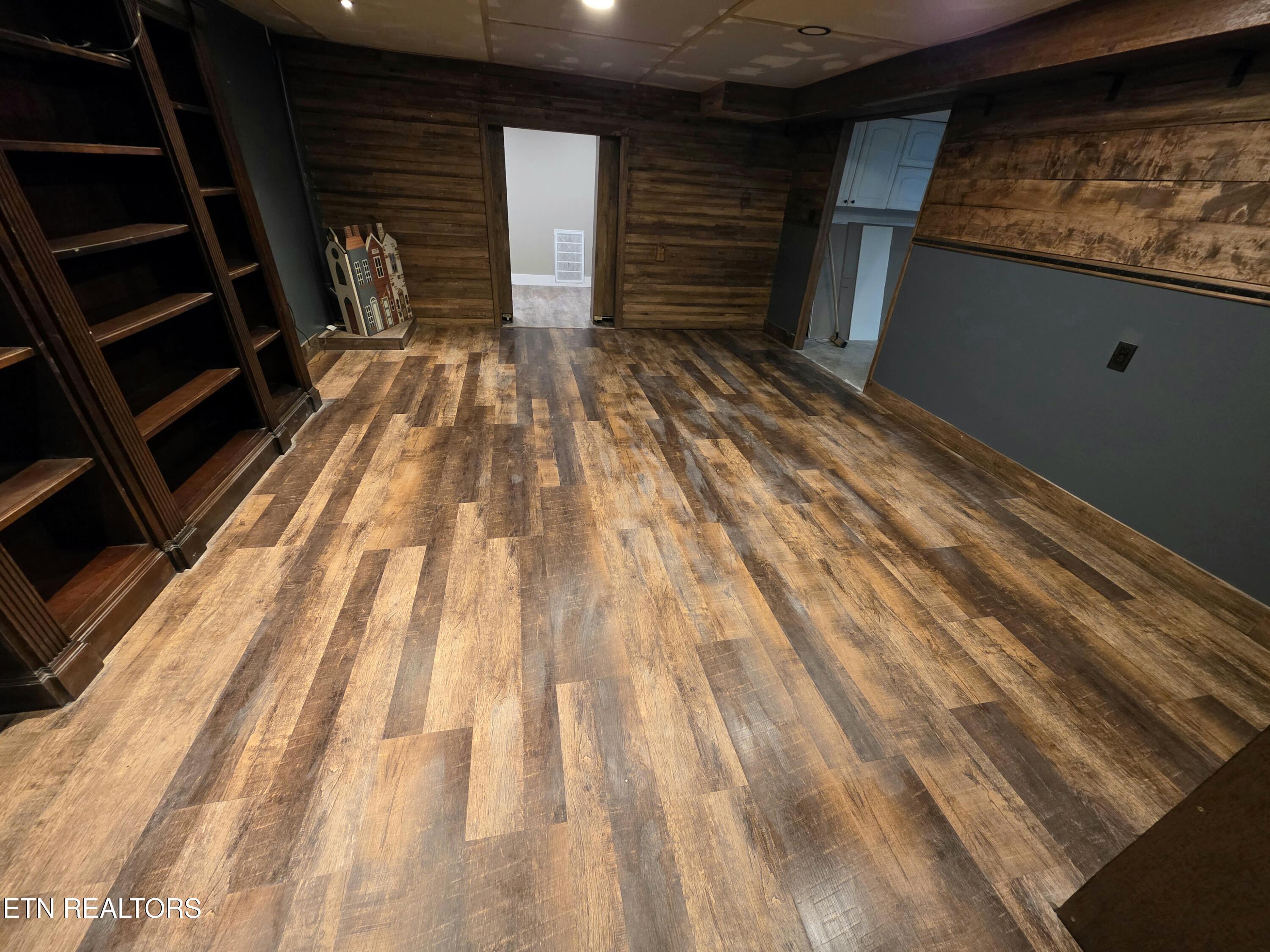 6239 North Trigonia Road Greenback, TN 37742 - Photo 36 of 50 Study