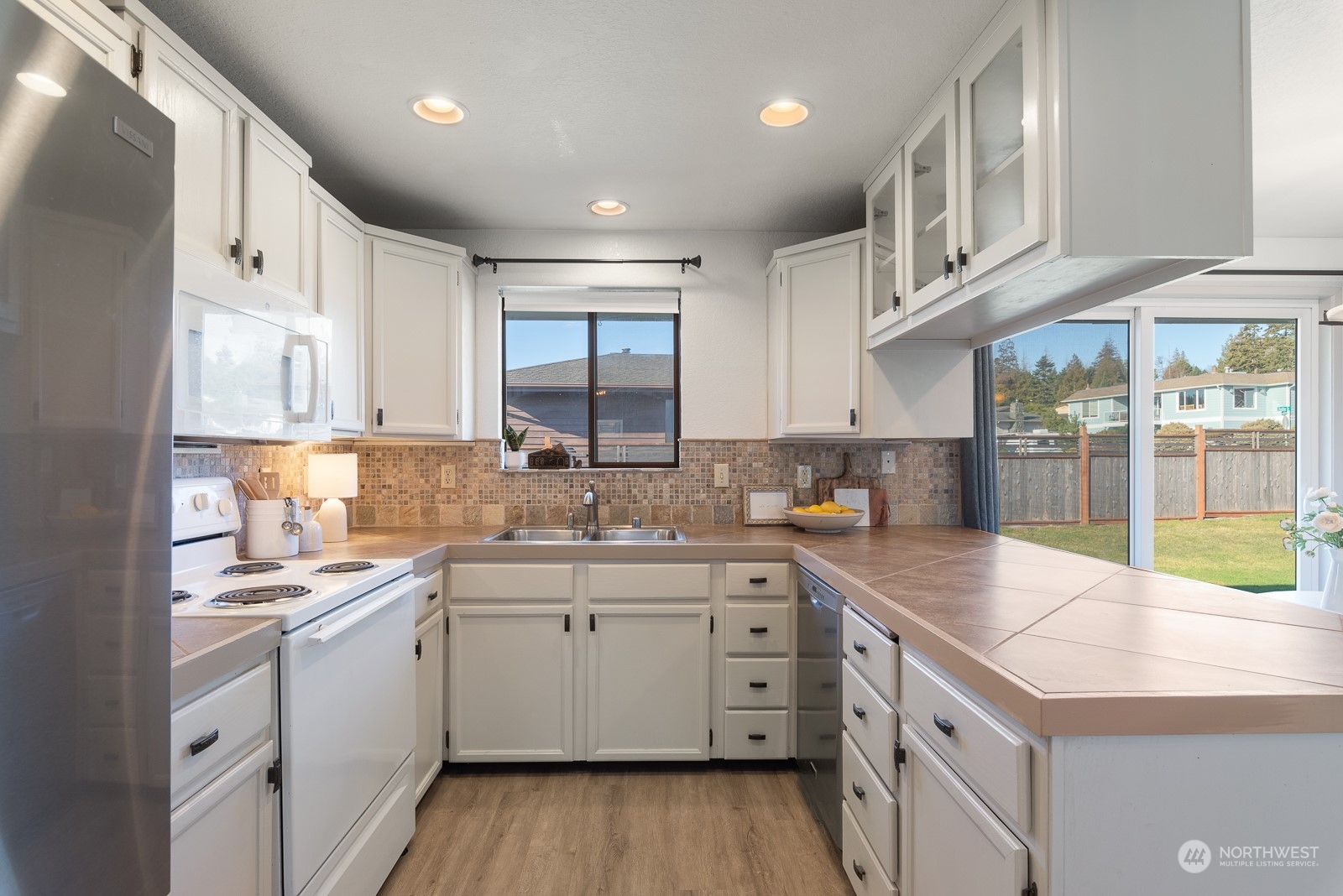 5302 Windsor Street Anacortes, WA 98221 - Photo 14 of 32