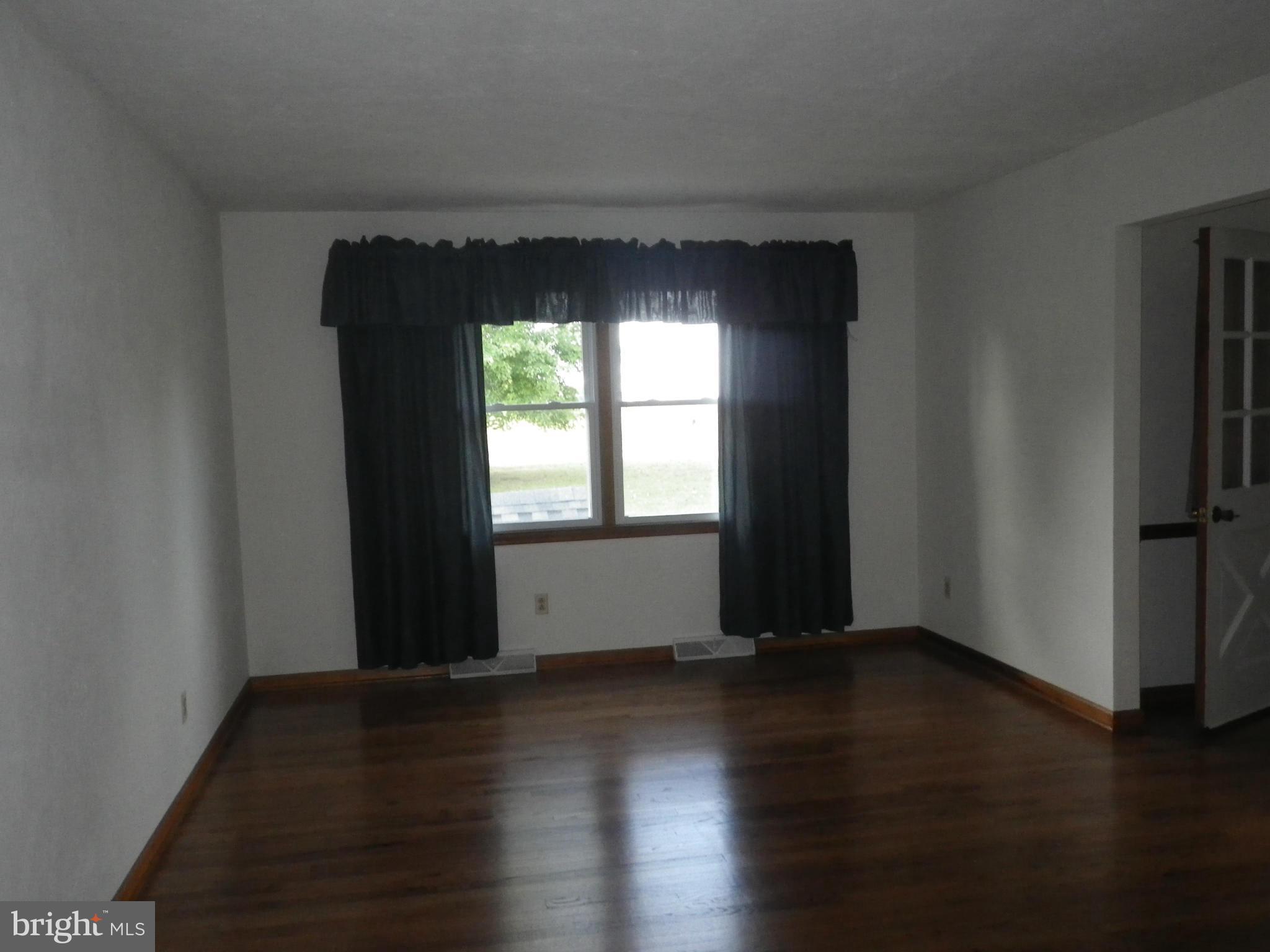 248 Blake Road Elkton, MD 21921 - Photo 19 of 29 Living Room