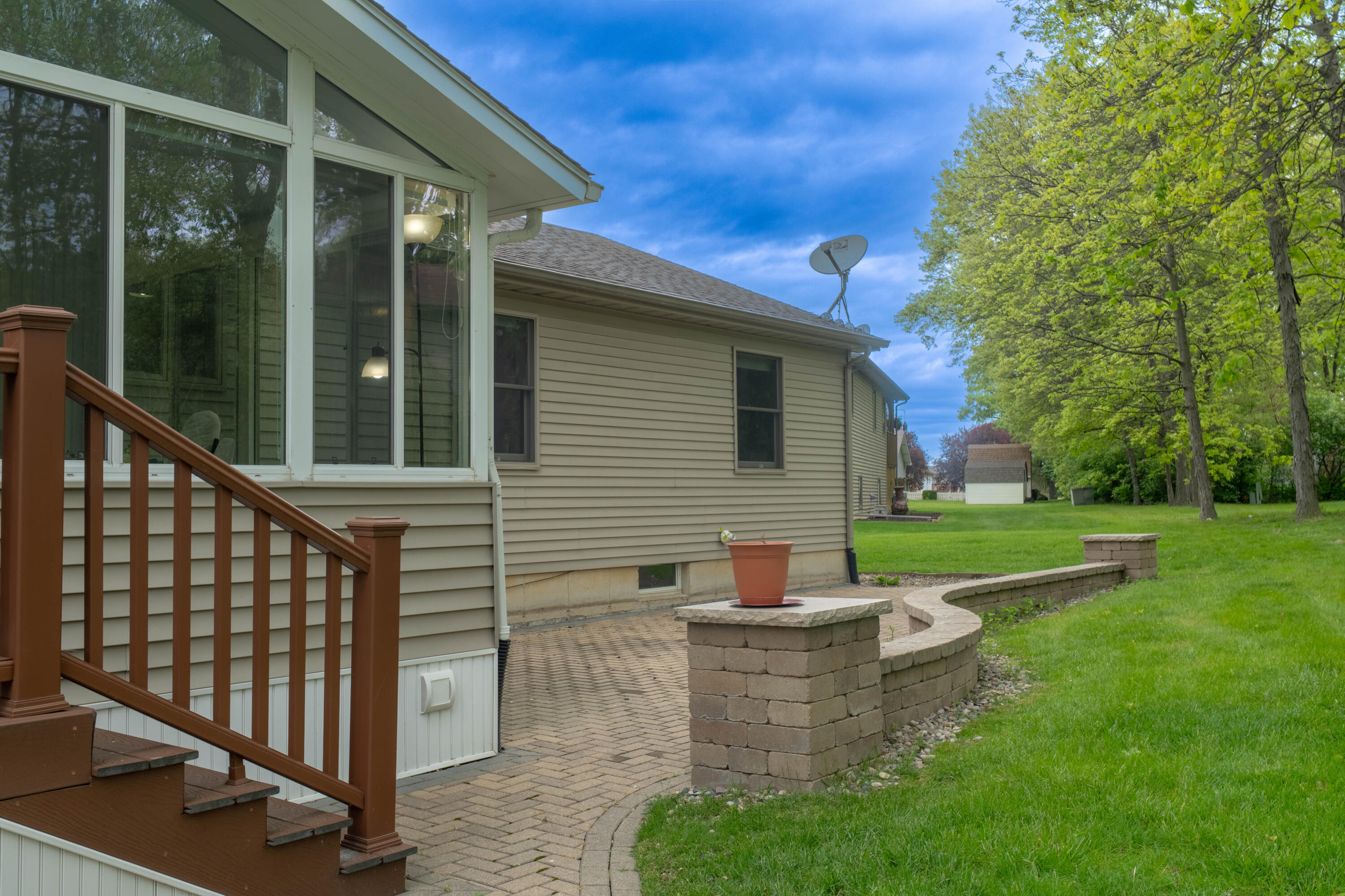 7019 Forest Ridge Drive Schererville, IN 46375 - Photo 18 of 19 3000x1999