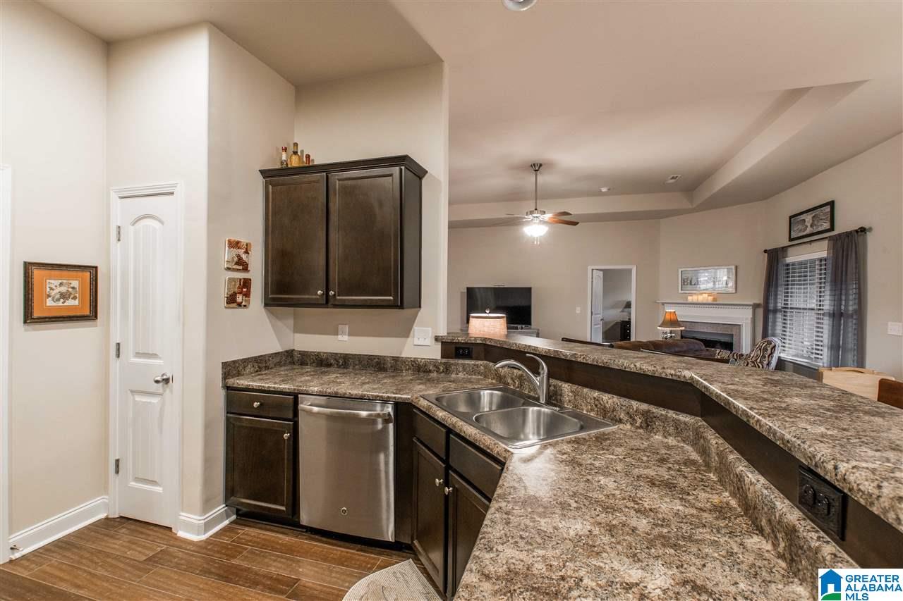 896 Barkley Drive Alabaster, AL 35007 - Photo 13 of 38