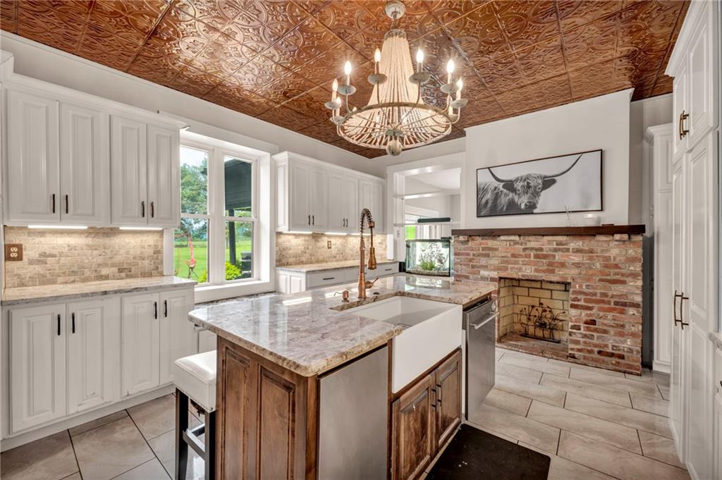 2318 Fleming Road Indiana, PA 15701 - Photo 7 of 48 Gallery Image 7