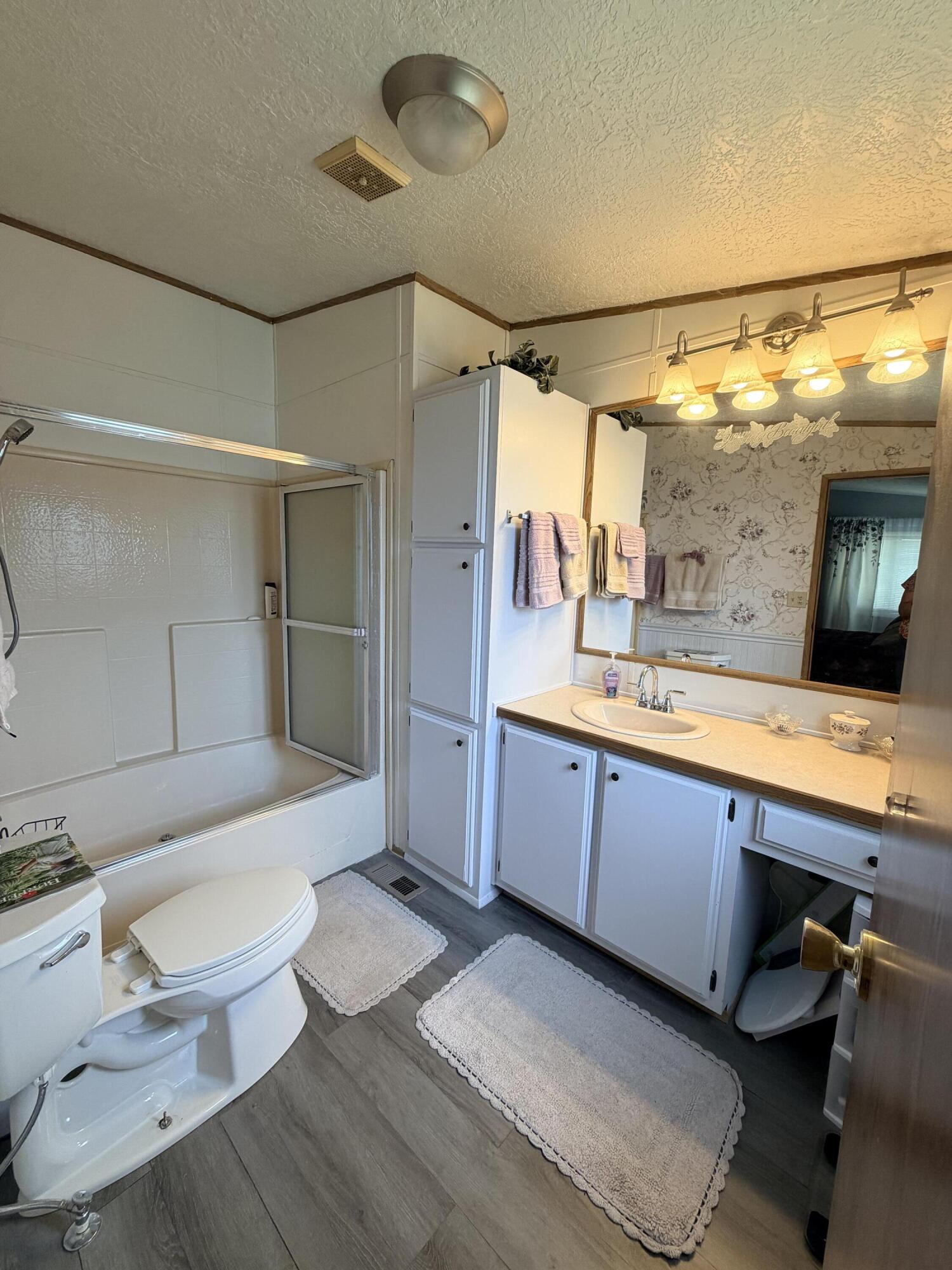 19964 Riverside Avenue, Unit SPC 92 Anderson, CA 96007 - Photo 15 of 19 IMG_0682