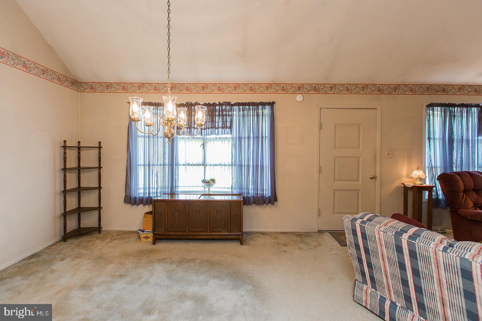 2710 Chapel Road Lancaster, PA 17603 - Photo 16 of 56 Room for your Dining Room Furniture