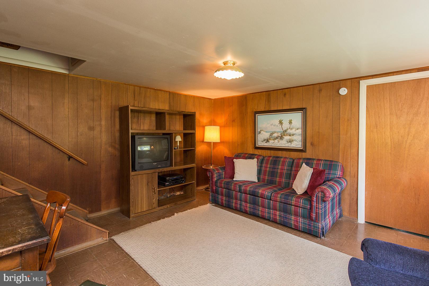 2710 Chapel Road Lancaster, PA 17603 - Photo 25 of 56 Family Room- Great activity room for the family