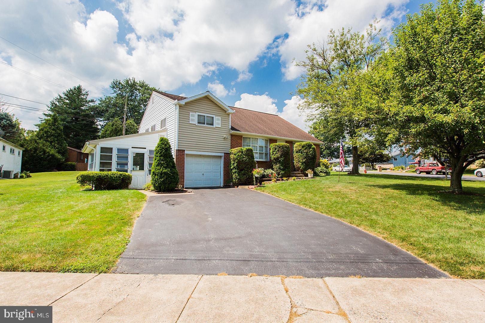 2710 Chapel Road Lancaster, PA 17603 - Photo 4 of 56 Long driveway for multiple cars