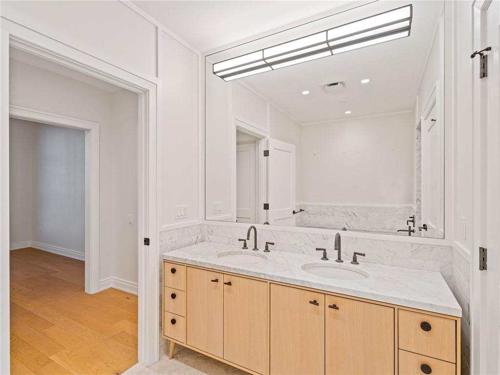 1001 Julia Street, Unit 9B New Orleans, LA 70113 - Photo 11 of 23