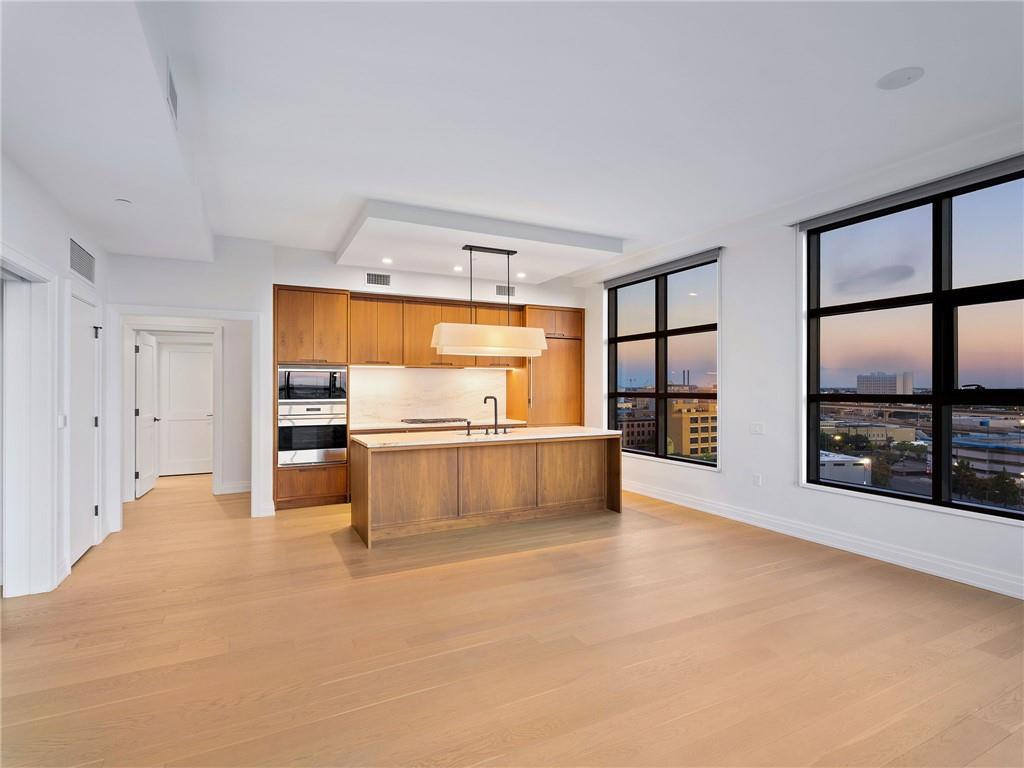 1001 Julia Street, Unit 9B New Orleans, LA 70113 - Photo 6 of 23