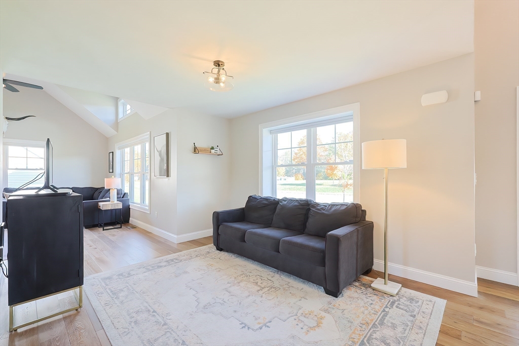 11 Lighthouse Lane Westminster, MA 01473 - Photo 12 of 42