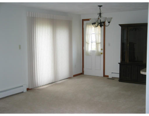 9 Elmhurst Road Stoneham, MA 02180 - Photo 3 of 19 Gallery Image 3