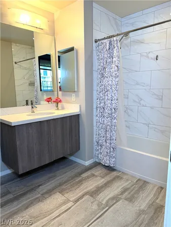 $2,300 | 353 East Bonneville Avenue, Unit 639, Las Vegas, NV 89101