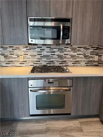 $2,300 | 353 East Bonneville Avenue, Unit 639, Las Vegas, NV 89101