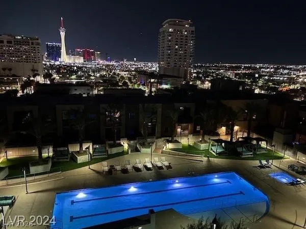 $2,300 | 353 East Bonneville Avenue, Unit 639, Las Vegas, NV 89101