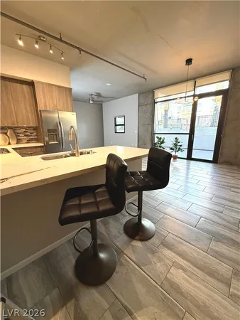 $2,300 | 353 East Bonneville Avenue, Unit 639, Las Vegas, NV 89101