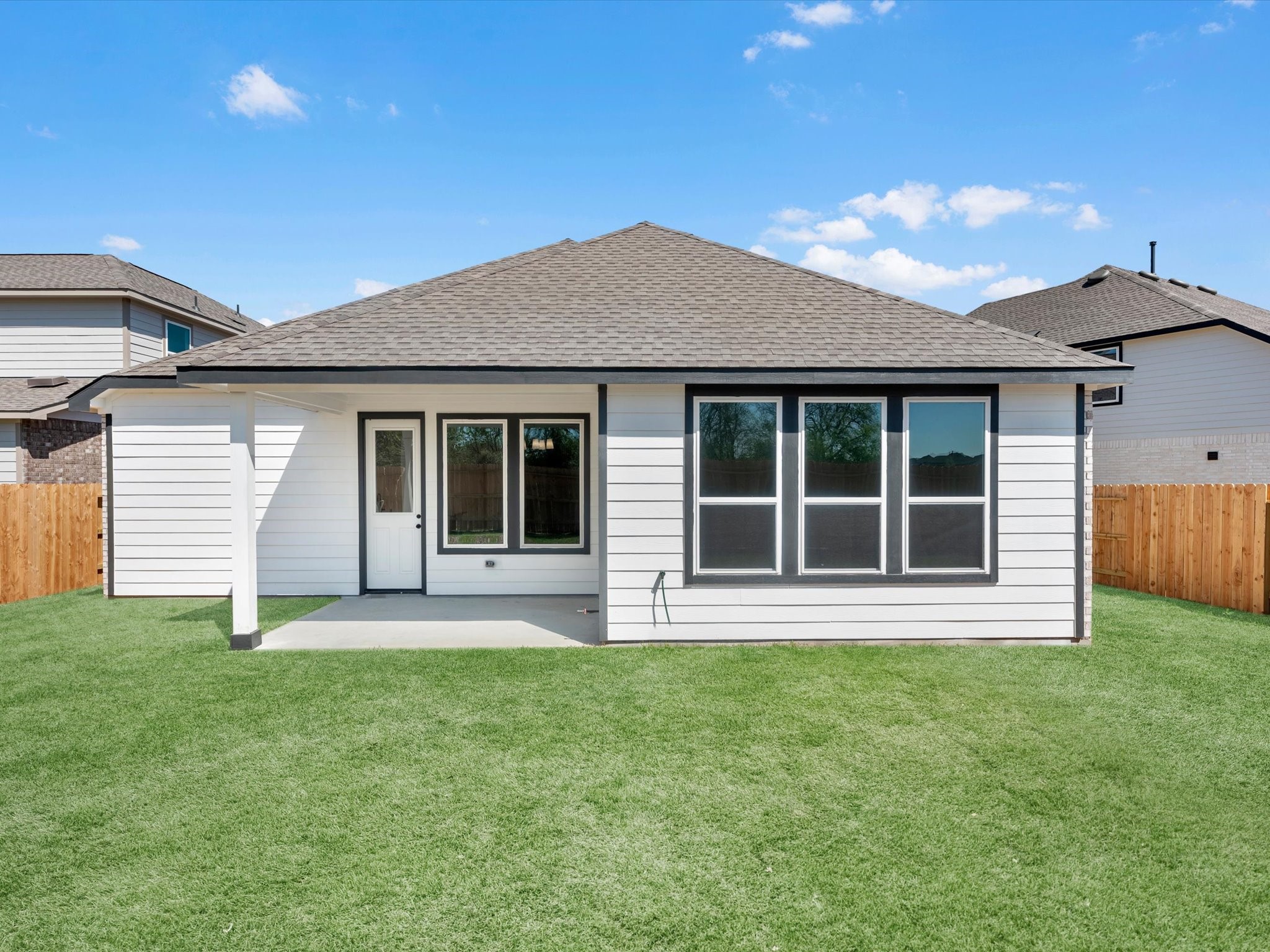 7803 Topaz Rdg Drive Angleton, TX 77515 - Photo 19 of 24 representative photo