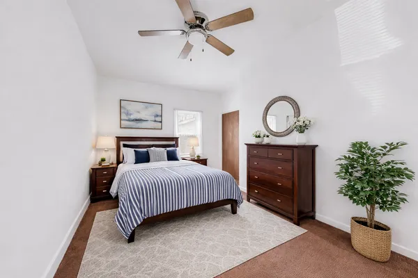 $215,000 | 534 North May Street, Aurora, IL 60506