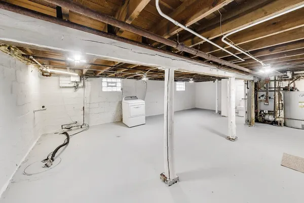 $215,000 | 534 North May Street, Aurora, IL 60506