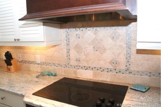 513 Gunwale Lane Longboat Key, FL 34228 - Photo 11 of 61 a bathroom with a sink and a vanity