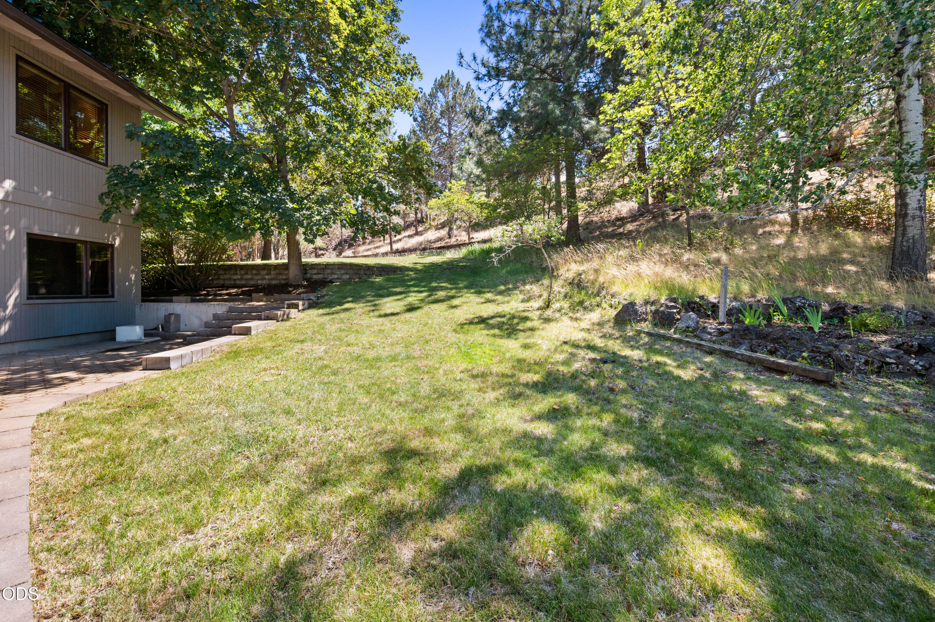 4211 Northwest Lower Village Road Bend, OR 97703 - Photo 55 of 58