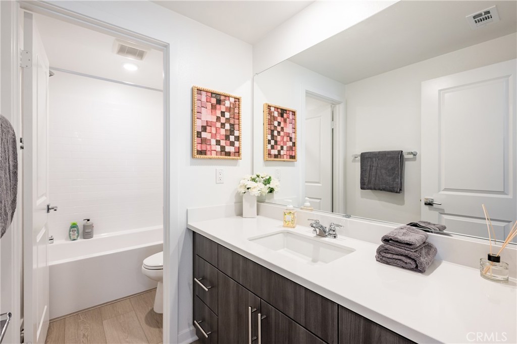 583 Lone Pne Drive Rialto, CA 92377 - Photo 11 of 16