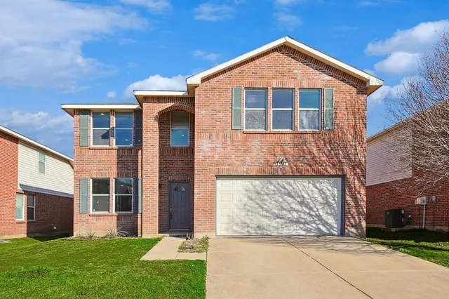 $1,900 | 1941 Copper Mountain Drive, Fort Worth, TX 76247