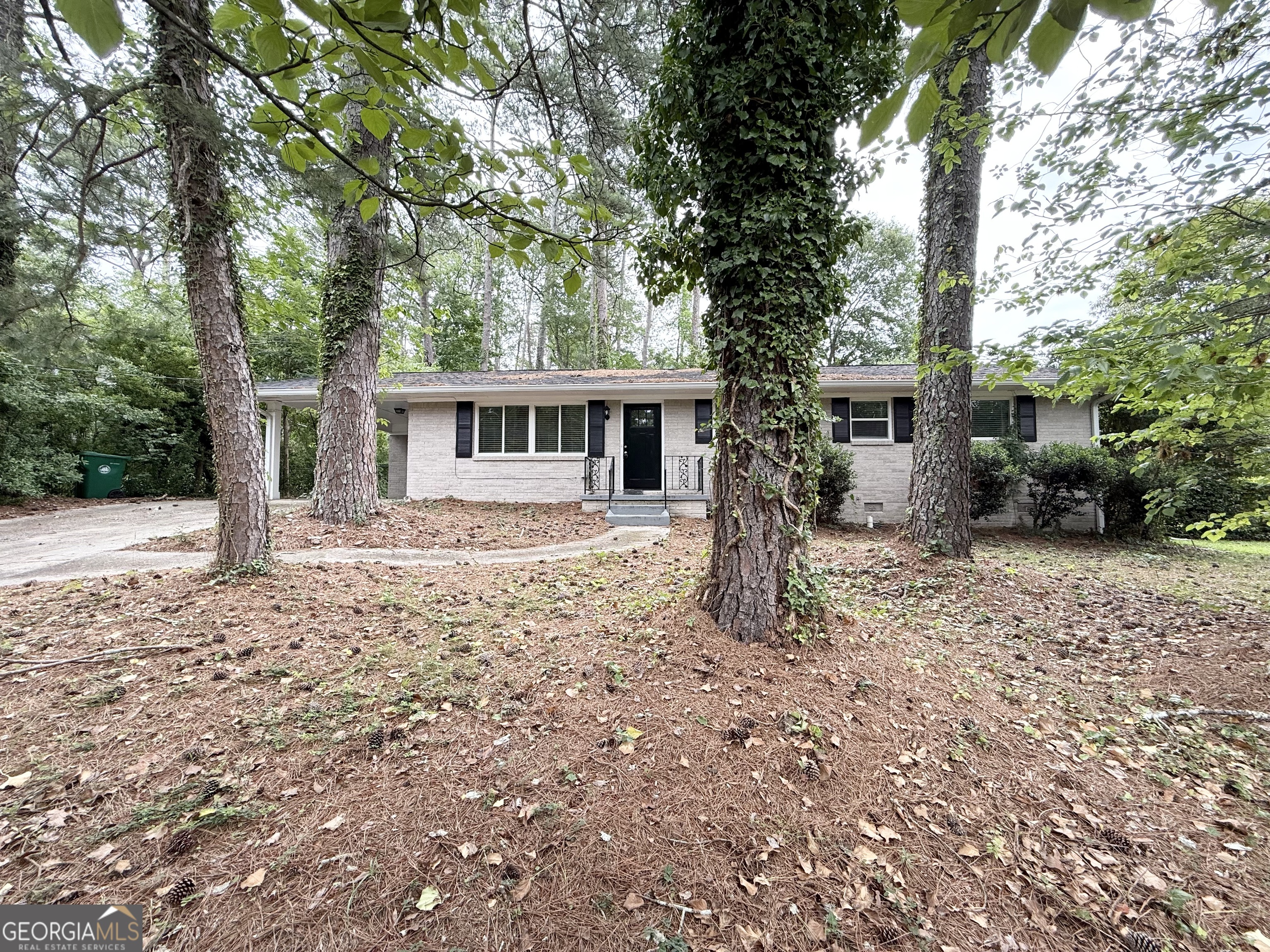 2192 Kilarney Road Decatur, GA 30032 - Photo 1 of 20