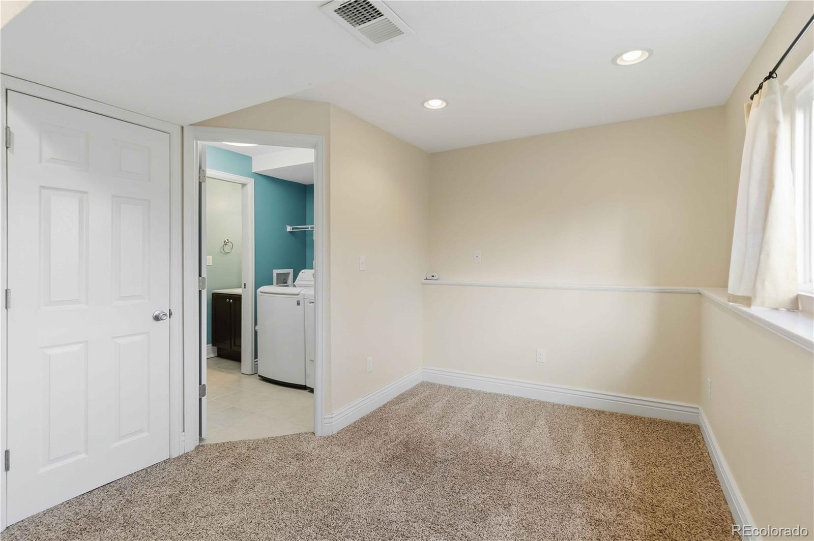 693 Delwood Court Highlands Ranch, CO 80126 - Photo 19 of 27