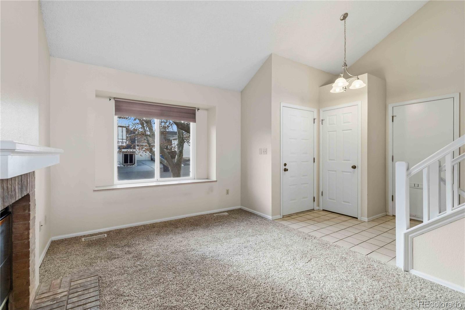 693 Delwood Court Highlands Ranch, CO 80126 - Photo 3 of 27