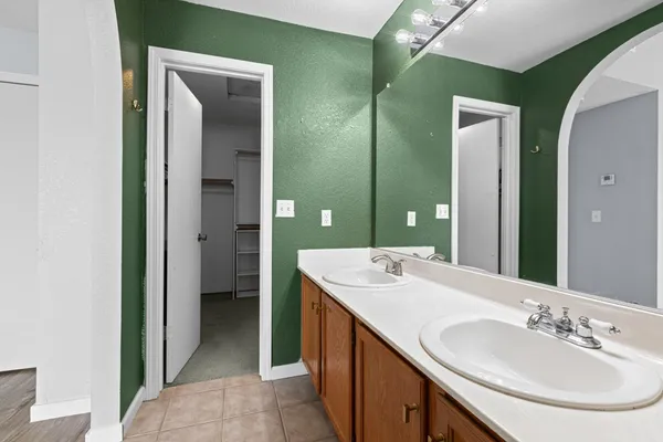 a bathroom with a bathtub