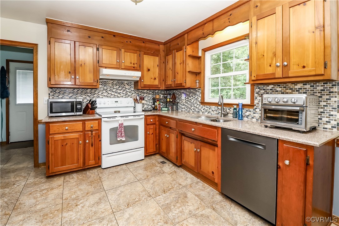 10810 Ridgerun Road Chesterfield, VA 23832 - Photo 14 of 41 Gallery Image 14