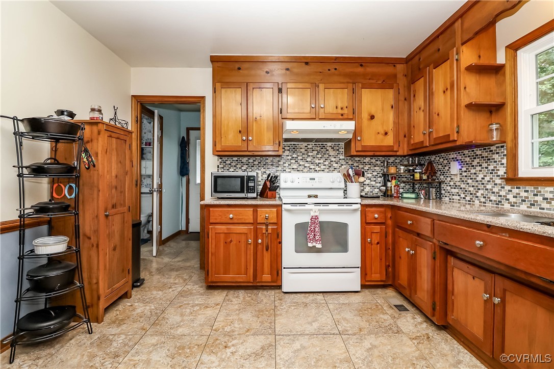 10810 Ridgerun Road Chesterfield, VA 23832 - Photo 15 of 41 Gallery Image 15