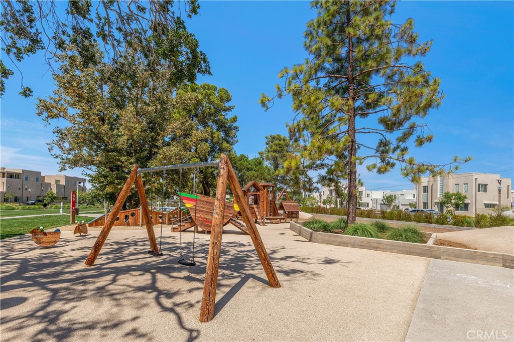112 Menkar Irvine, CA 92618 - Photo 51 of 54 a view of a park with large trees