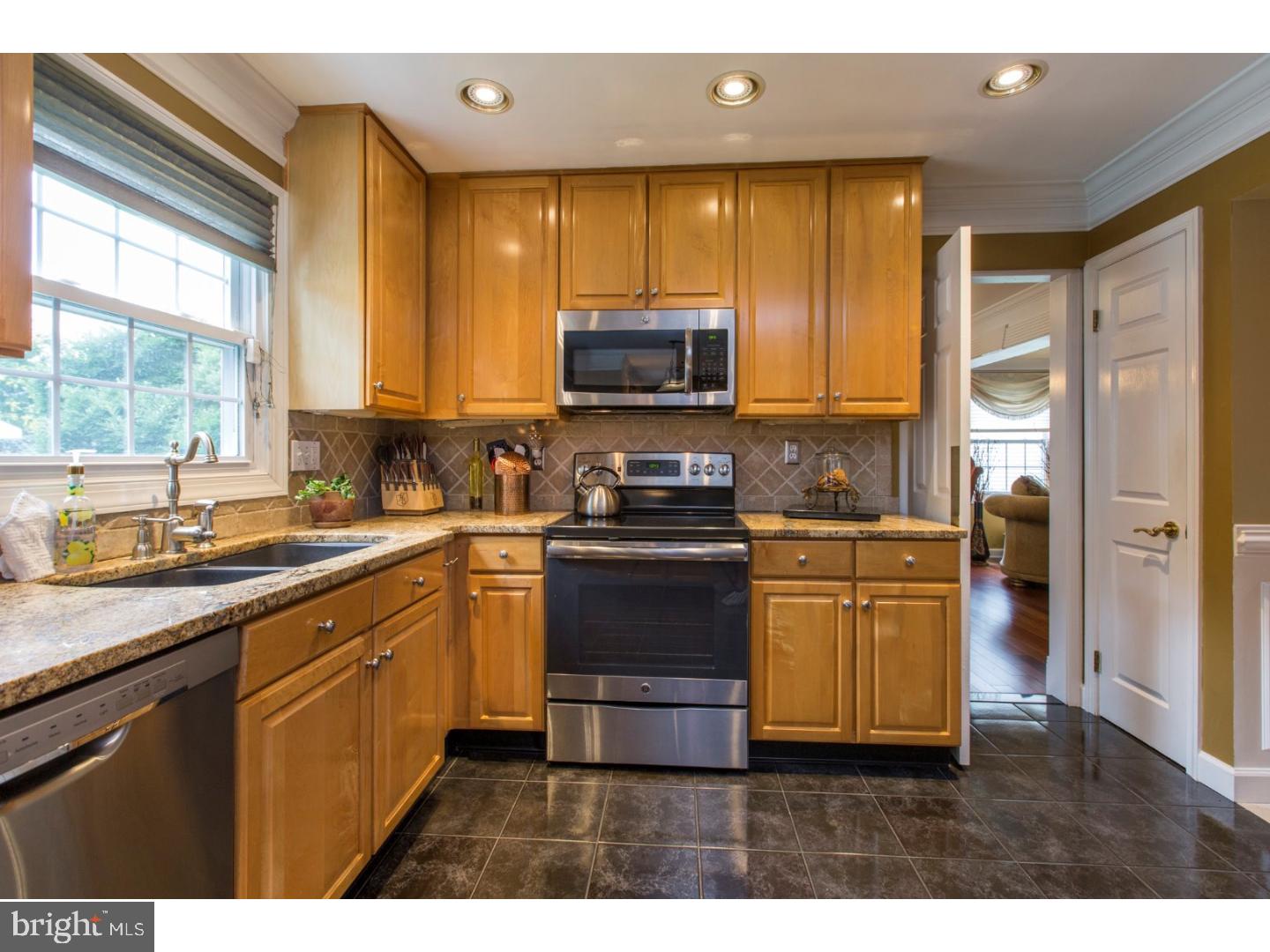 1245 Fountain Road Newtown, PA 18940 - Photo 7 of 25 Gallery Image 7