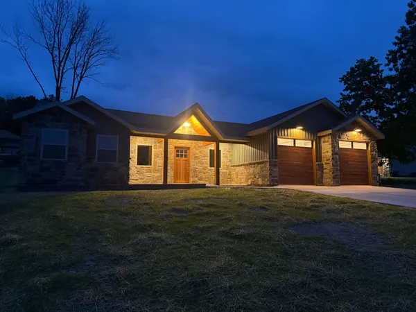 $308,000 | 201 Juniper Street, Cabool, MO 65689