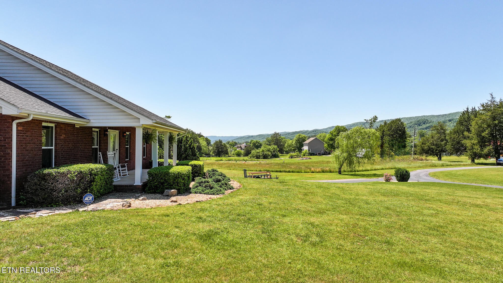 2290 Cherry Street Rutledge, TN 37861 - Photo 4 of 59 Gallery Image 4