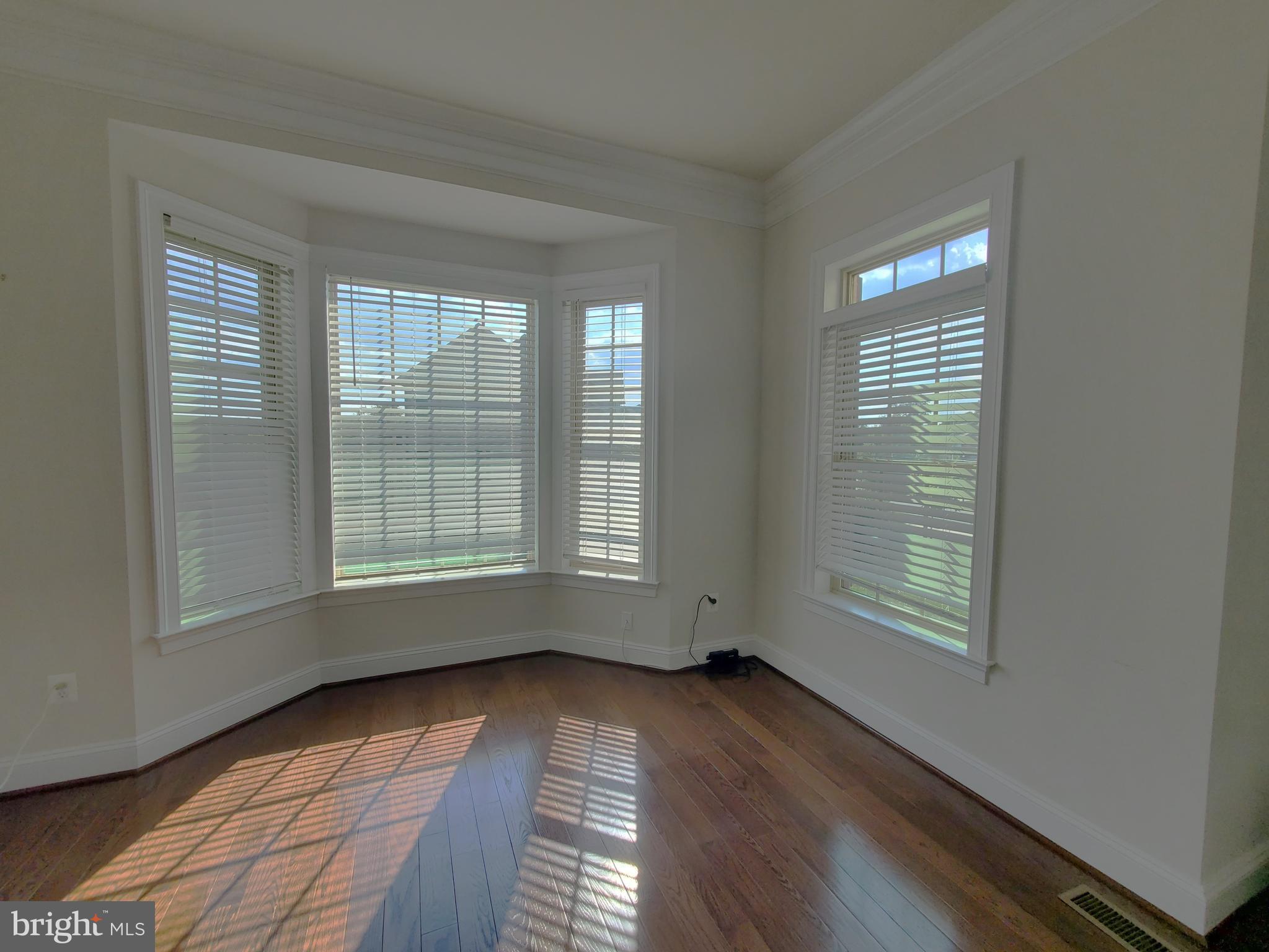 21216 Cracklin Road Laytonsville, MD 20882 - Photo 7 of 23