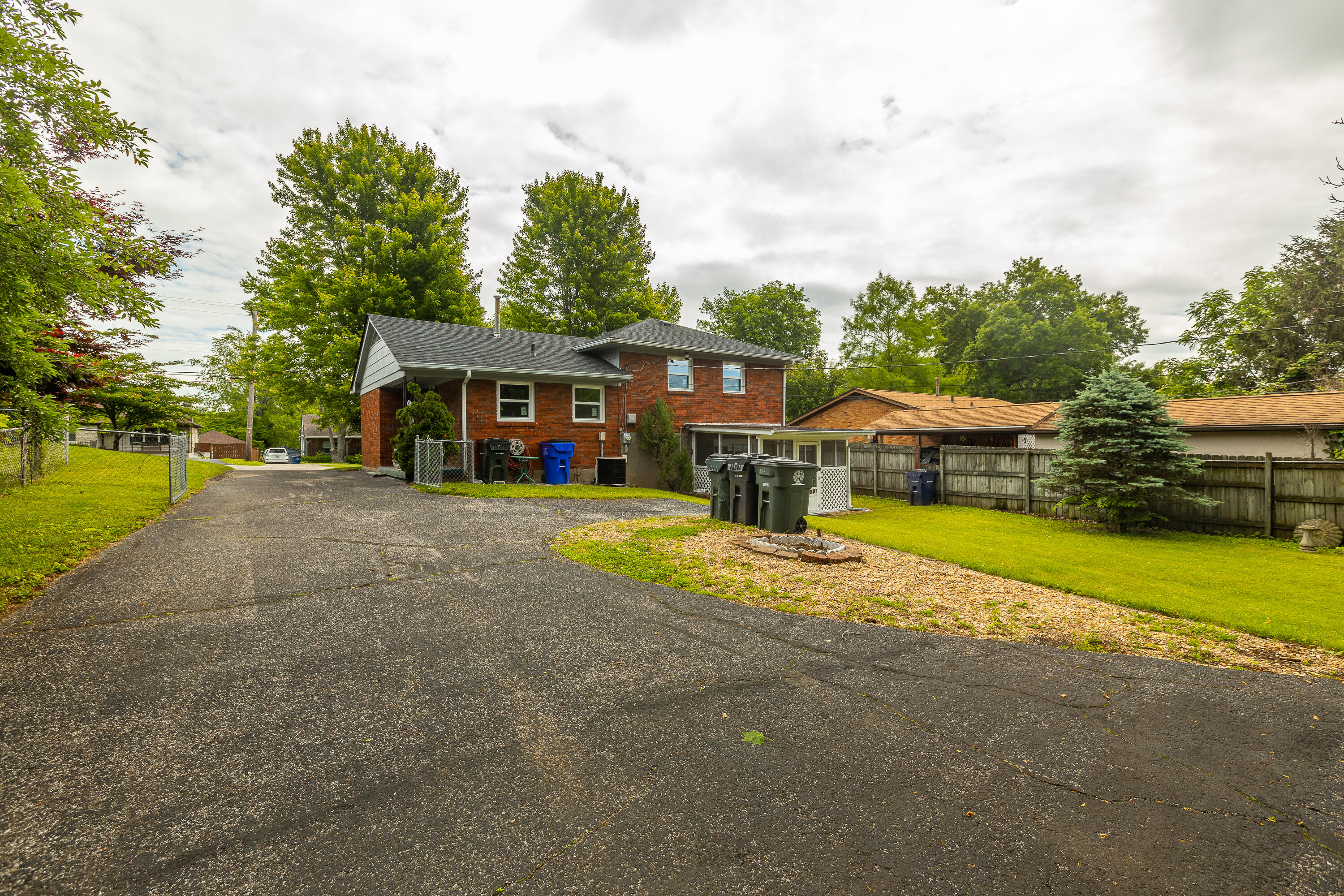 648 Kingston Road Lexington, KY 40505 - Photo 38 of 38 C-5