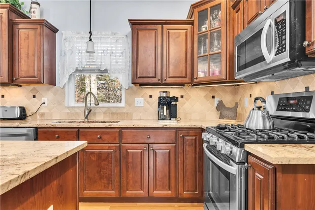 $695,000 | 53 Scenic Way, Exeter, RI 02822