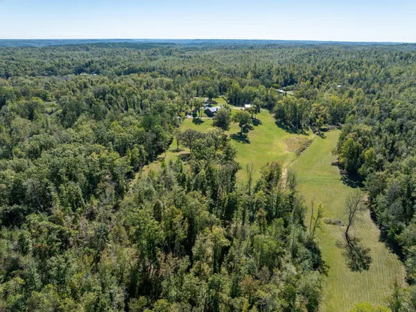 $899,000 | 2743 Mouse Tail Road, Parsons, TN 38363